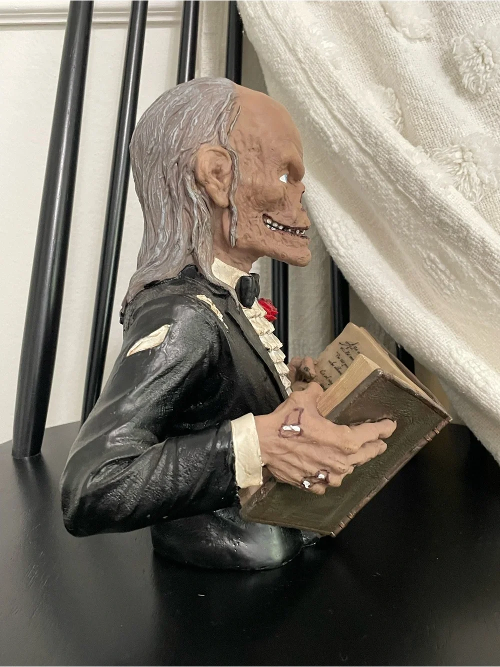 The Keeper Bust from Spirit Halloween